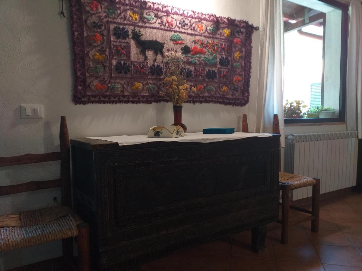 B&B Is Camminantis Nurallào Екстериор снимка