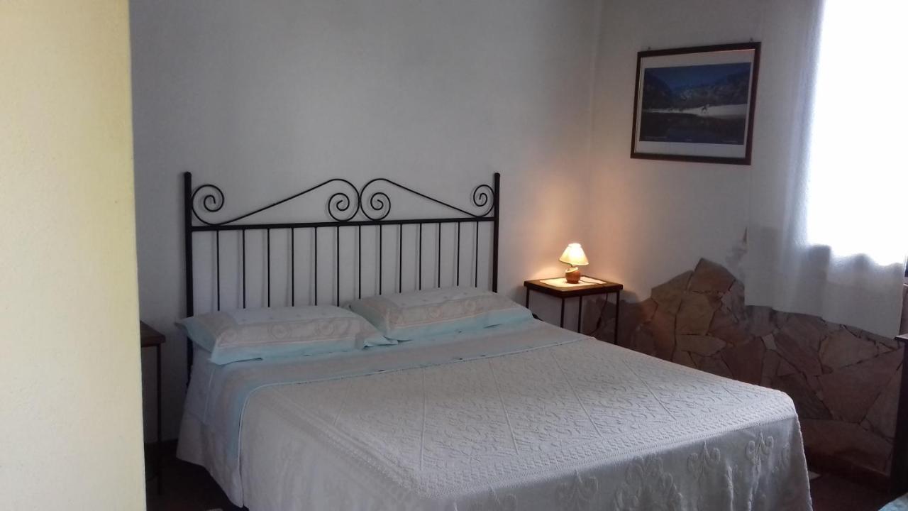 B&B Is Camminantis Nurallào Екстериор снимка